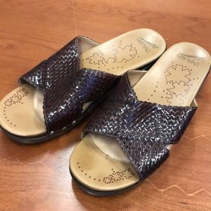 Dansko ladies sandals-NWOT